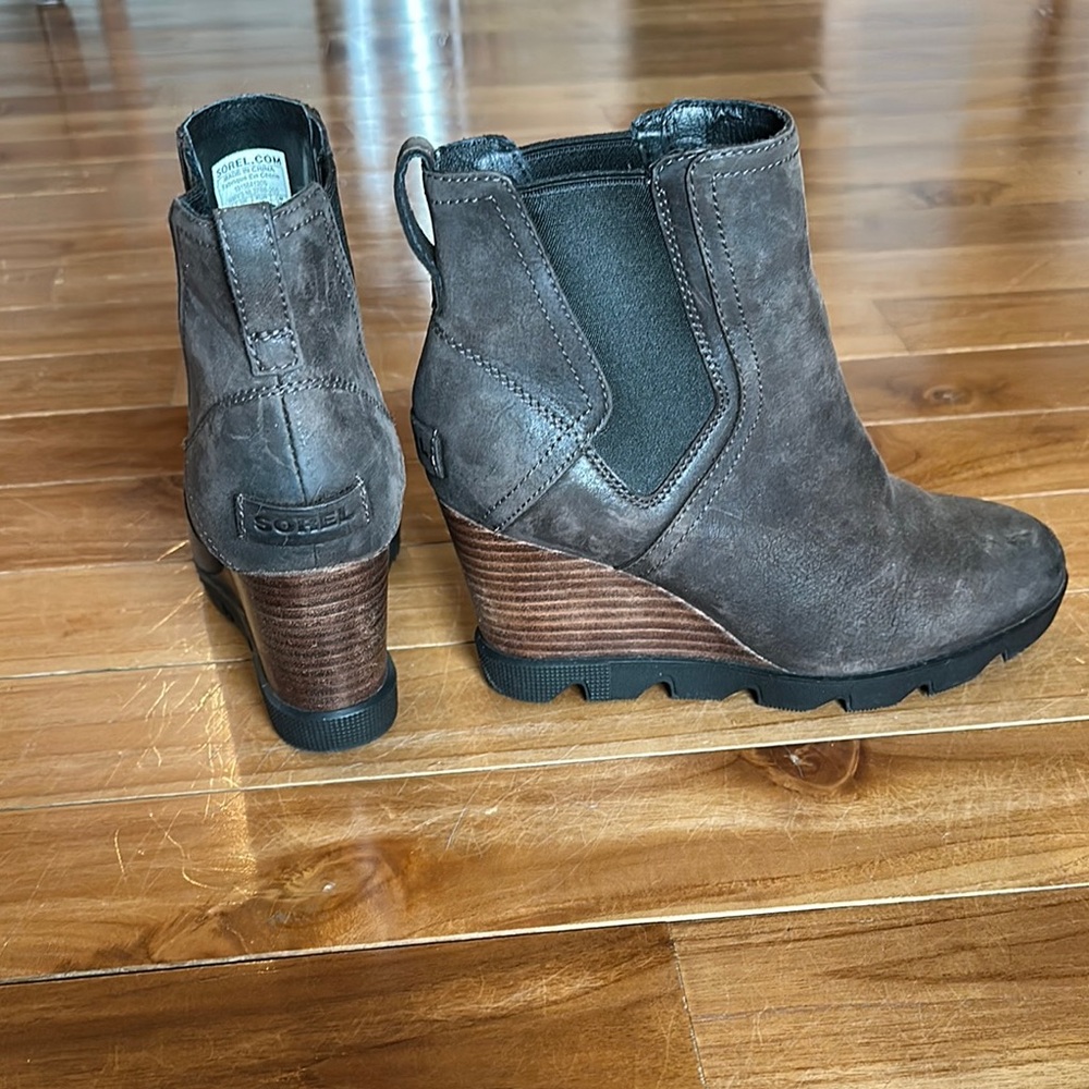 Sorel Brown Heeled Boots with Rugged Sole